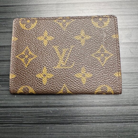Louis Vuitton Brown Monogram Card Holder - Picture 2 of 11